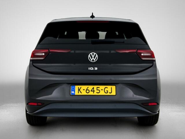 Volkswagen ID.3 First Plus 58 kWh | Camera | Carplay | Stoelverwarming | Adaptive Cruise |*