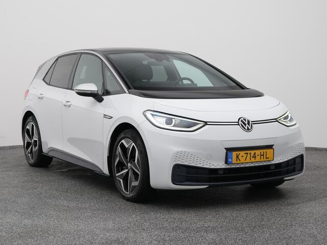 Volkswagen ID.3 First Plus 58 kWh | CAMERA | ADAPTIVE | STOEL- EN STUURVERW. | TREKHAAK