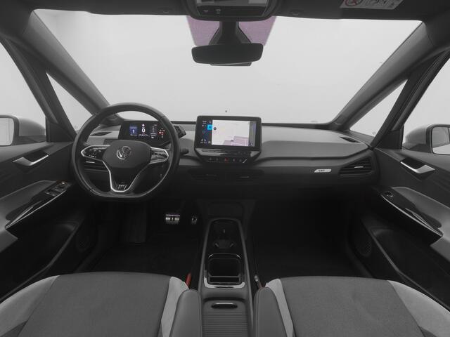 Volkswagen ID.3 First Plus 58 kWh | CAMERA | ADAPTIVE | STOEL- EN STUURVERW. | TREKHAAK