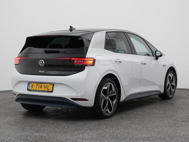 Volkswagen ID.3 First Plus 58 kWh | CAMERA | ADAPTIVE | STOEL- EN STUURVERW. | TREKHAAK