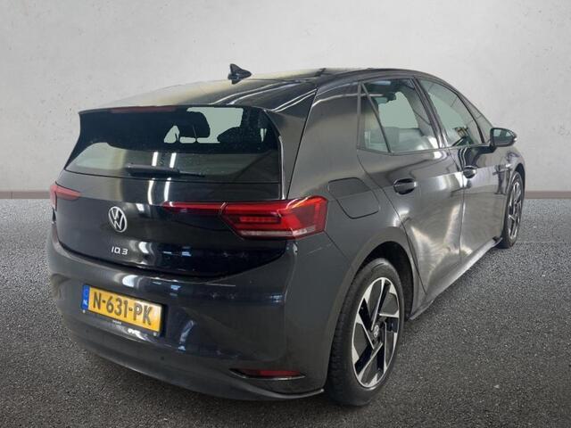 Volkswagen ID.3 Pro 58 kWh Navigatie Apple Carplay/Android Auto Parkeersensoren Adaptive Cruise Control Stoel- en stuurverwarming Lichtmetalen velgen Climate Control