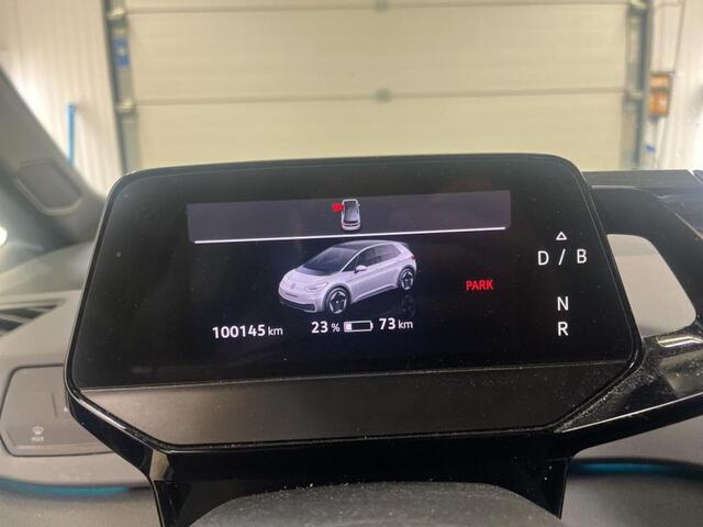 Volkswagen ID.3 Pro 58 kWh Navigatie Apple Carplay/Android Auto Parkeersensoren Adaptive Cruise Control Stoel- en stuurverwarming Lichtmetalen velgen Climate Control