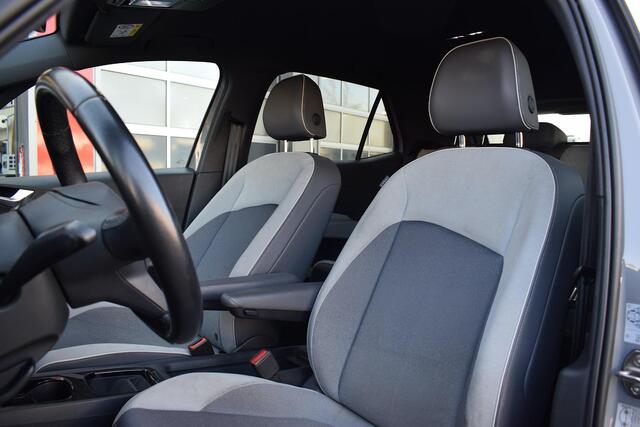 Volkswagen ID.3 First Plus 58 kWh | Apple CarPlay | 19" LM | Keyless