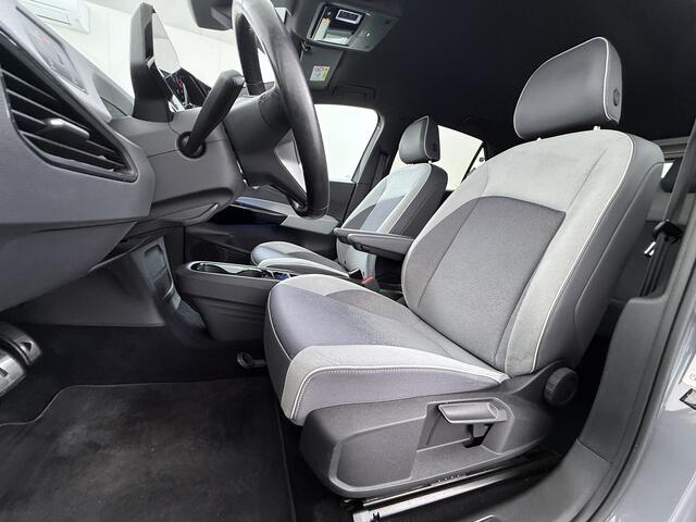 Volkswagen ID.3 First Plus 62kWh Navi-Pro Adap.Cruise Camera Matrix led 19" Ecc Apple Carplay Android Auto SOH 86% Stoel+Stuurverwarming Lmv Privacy Glas Keyless Rijstrooksensor 1e Eigenaar Origineel Nederlandse Auto