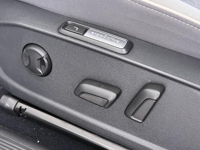 Volkswagen ID.3 First Max 62kWh Pano-Dak Elektr.Stoelen Adap.Cruise Camera Head-Up Matrix-Led Elektr.Stoelen 20"lm Navi Ecc Keyless Advanced SOH 89% Ergo Active Stoelen Stuur+Stoelverwarming Led-a-licht dynamisch Apple Carplay Android Auto Dodehoek detector Origineel Ned