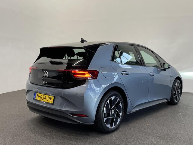 Volkswagen ID.3 Pro 58 kWh Airco ECC Navi Carplay PDC VA+ Camera Full LED Adaptive Cruise Control 18" LM Velgen Stoel/Stuurwielverwarming