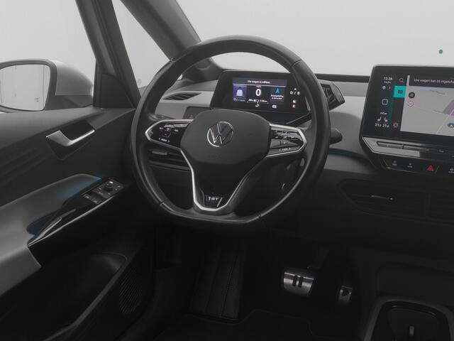 Volkswagen ID.3 First Plus 58 kWh | CAMERA | ADAPTIVE | STOEL- EN STUURVERW.