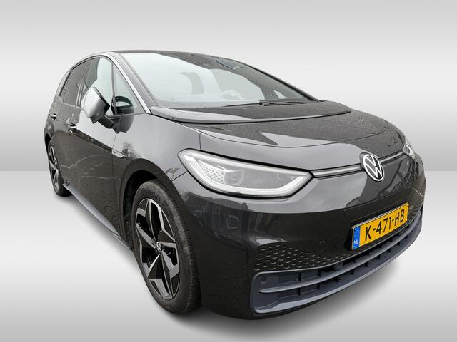 Volkswagen ID.3 First Plus 58 kWh Navigatie / Stoelverwarming / Clima / App-connect / Achteruitrijcamera + Parkeersensoren