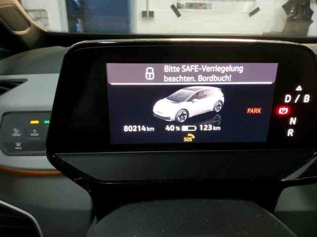 Volkswagen ID.3 Pro 58 kWh Warmtepomp | Panodak | Keyless | Camera | IQ Light Matrix LED | Getint Glas | Stoel&Stuurverwarming |