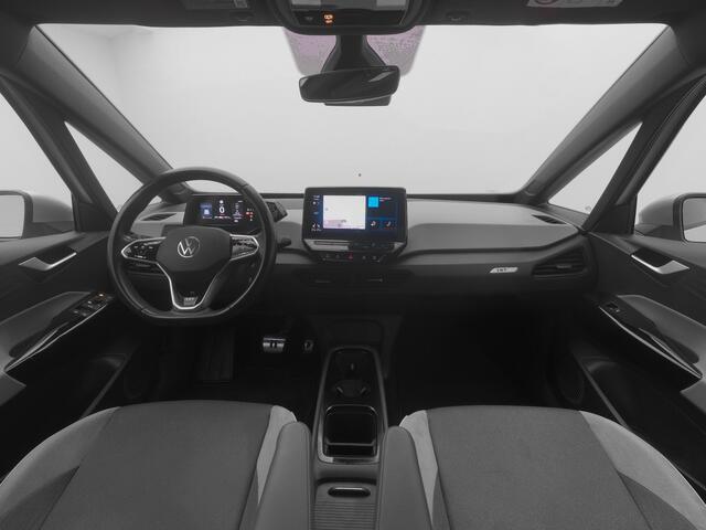 Volkswagen ID.3 First Plus 58 kWh | CAMERA | ADAPTIVE | STOEL- EN STUURVERW.