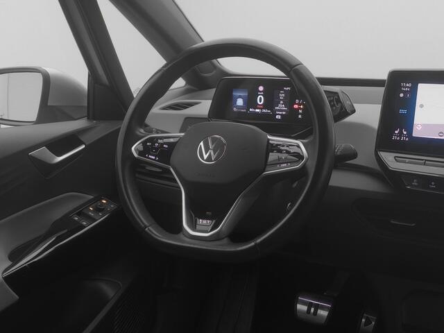 Volkswagen ID.3 First Plus 58 kWh | CAMERA | ADAPTIVE | STOEL- EN STUURVERW.