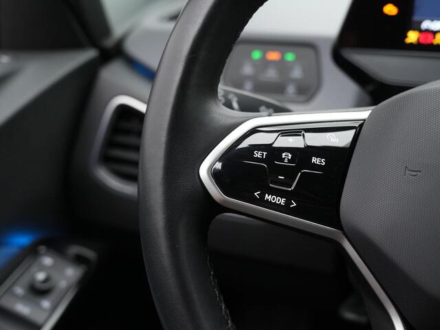 Volkswagen ID.3 Pro 58 kWh 145 pk | Trekhaak | Head-up display | 360 Camera | IQ Light | Adaptive Cruise | Keyless Entry
