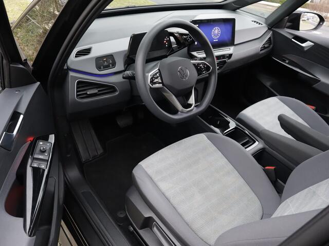 Volkswagen ID.3 Pure 45 kWh 1e-Eig. & Dealer-Onderh. BOVAG-Garantie. NL-Auto.