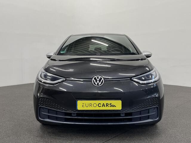 Volkswagen ID.3 First Plus 58 kWh Navigatie Apple Carplay/Android Auto Camera Parkeersensoren Adaptive Cruise Control Full LED Matrix Stoel- en stuurverwarming Lichtmetalen velgen Climate Control