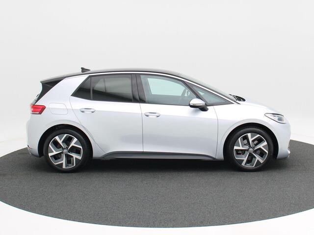Volkswagen ID.3 Pro 58 kWh | Adaptive Cruise | Camera | Carplay | Stoel Verwarming | Parkeersensoren | Privacy Glass | Climate Control | Navigatiesysteem | 19 Inch | 71.118 Km