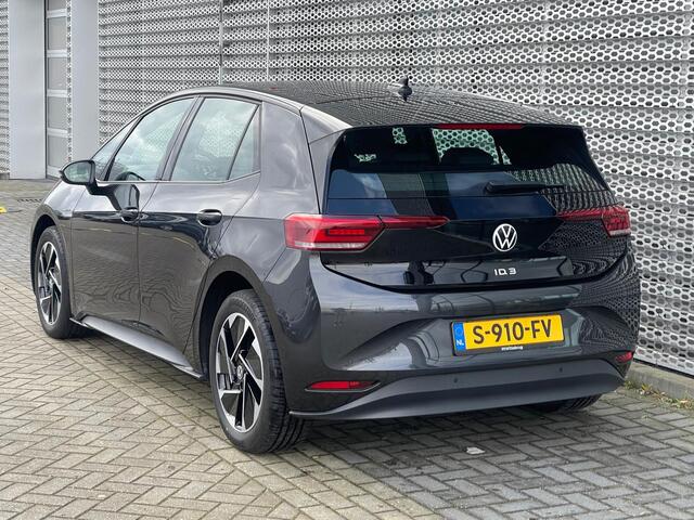 Volkswagen ID.3 Pure 45 kWh 150PK / App Connect / Parkeersensoren V+A / 18'' LMV / VW
