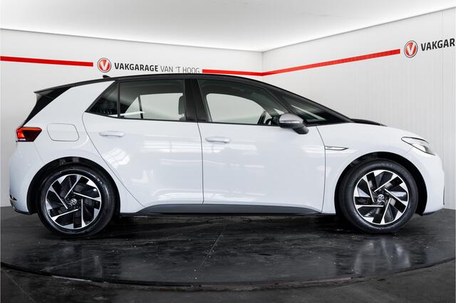 Volkswagen ID.3 First 58 kWh Trekhaak Apple carplay 90.34% SOH 7 x op voorraad