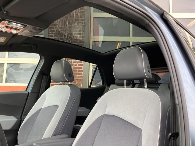 Volkswagen ID.3 Pro 58 kWh | Panoramadak | ErgoActive stoelen | Head-up | 19" LMV | SOH 90% |