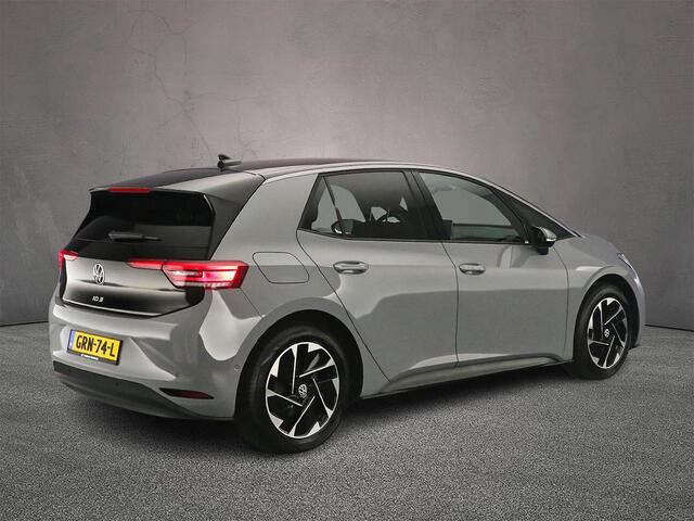 Volkswagen ID.3 Pro Business 204pk Automaat Adaptive cruise control, Achteruitrijcamera, LED matrix koplampen, Navigatie, Parkeersensoren, Stuurwiel verwarmd, App connect