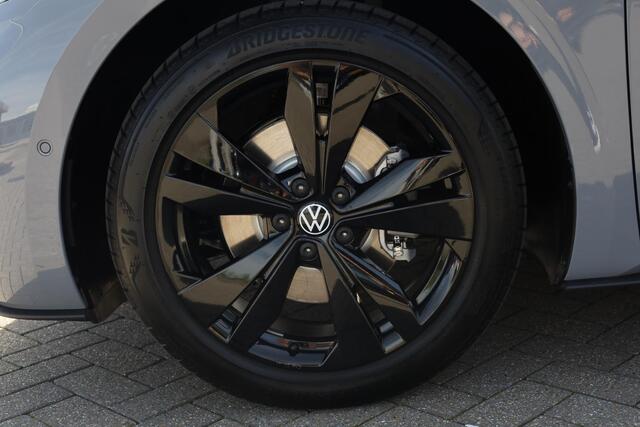 Volkswagen ID.3 Pro Limited Edition 59 kWh 204PK / 150kW, Steunhaak (voor fietsendrager), 19" 'Bergen' LMV, LED Matrix koplampen (IQ.Lights), dynamische grootlichtassistent (dynamic light assist), navigatie, Apple Carplay & Android Auto, DAB+, achteruitrijcamera (rear vi