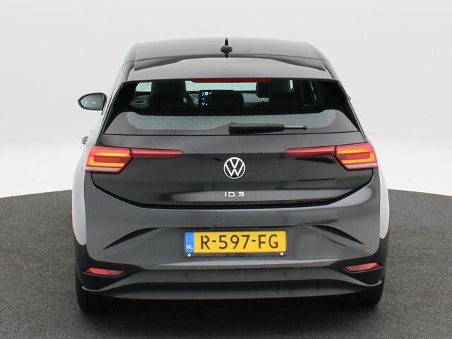 Volkswagen ID.3 Pro 58 kWh 204 Pk | Stoelverwarming | Adaptive Cruise | CarPlay | Navigatie | Parkeer sensoren | Climatronic | 18 Inch | 83.212 Km !!