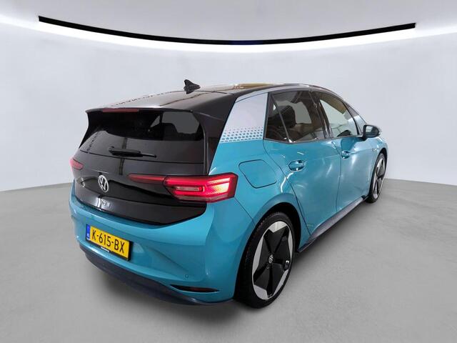 Volkswagen ID.3 First Max 58 kWh / 94% SOH/ AUTOMAAT/ PANODAK/ LED/ CRUISE/ NAVI/ STOELVERWARM./ PARK. SENSOREN + CAMERA/ 20"LMV