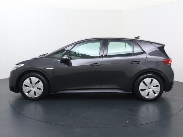 Volkswagen ID.3 Pure 45 kWh | 150 PK | SoH 89%| Adaptive cruise control | Climate control | Navigatiesysteem |