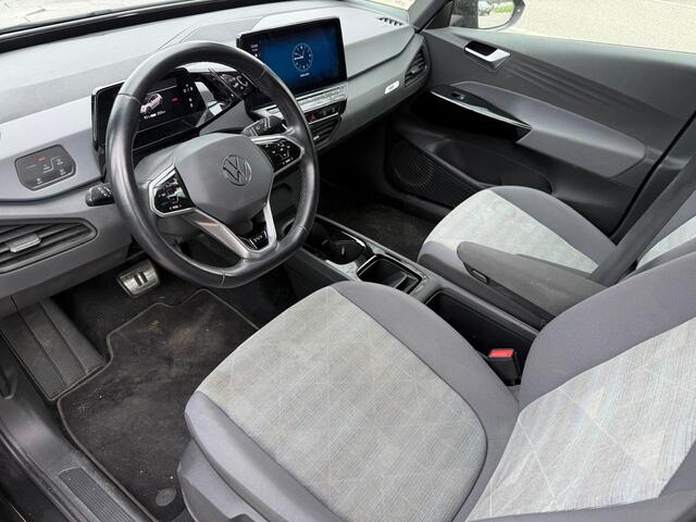 Volkswagen ID.3 58KWH First Black Edition | VERWACHT!! | Cruise | Clima | Trekhaak | Parkeersens.