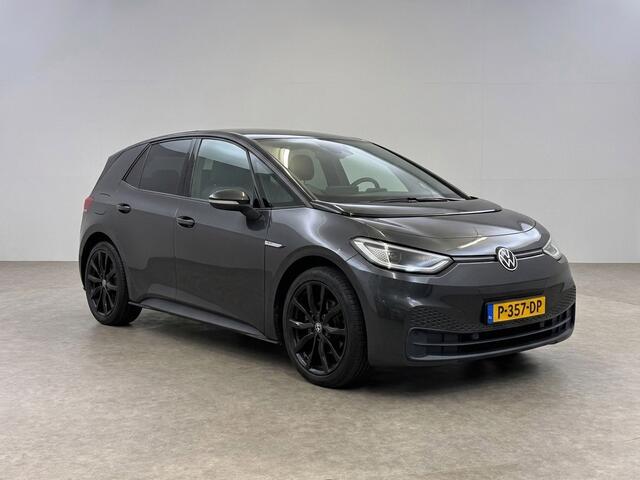 Volkswagen ID.3 58KWH First Black Edition | VERWACHT!! | Cruise | Clima | Trekhaak | Parkeersens.
