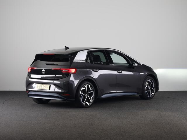 Volkswagen ID.3 First Plus 58 kWh | SOH 93% | Navigatie | Stoelverwarming | Camera | Carplay & Android Auto |