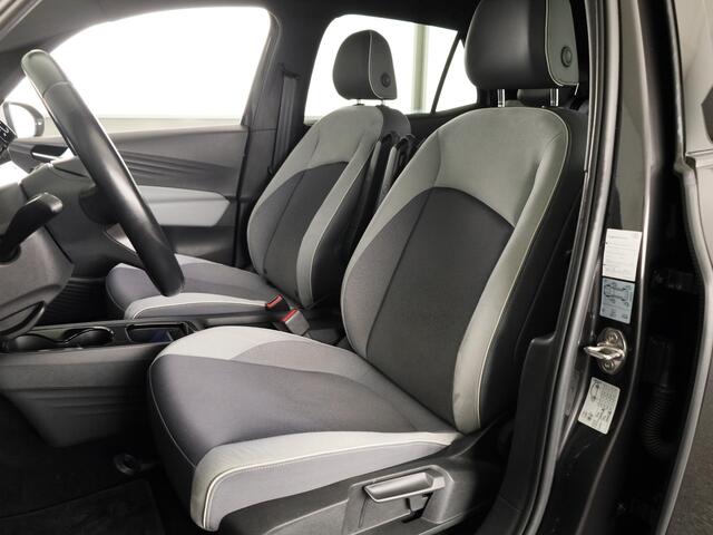 Volkswagen ID.3 First Plus 58 kWh | SOH 93% | Navigatie | Stoelverwarming | Camera | Carplay & Android Auto |