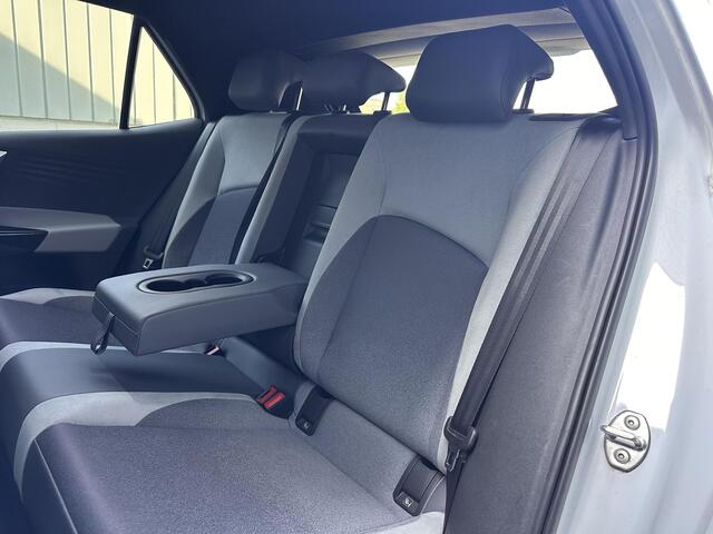 Volkswagen ID.3 First 58 kWh | SOH: 92,4% | Adaptive CC | Navi | Climate | Stoel & stuurverwarming |