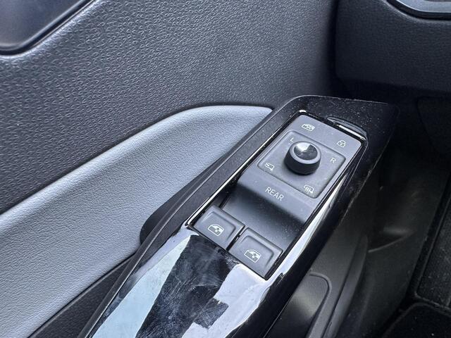 Volkswagen ID.3 First 58 kWh | SOH: 92,4% | Adaptive CC | Navi | Climate | Stoel & stuurverwarming |