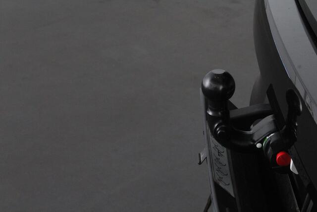 Volkswagen ID.3 Pro Business 59 kWh > Warmtepomp!/Trekhaak/19inch/Grenadilla Black...