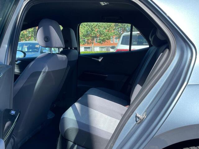 Volkswagen ID.3 Life 204PK 58 kWh / Parkeersensoren V+A / Stoelverwarming / Keyless / App Connect / VW