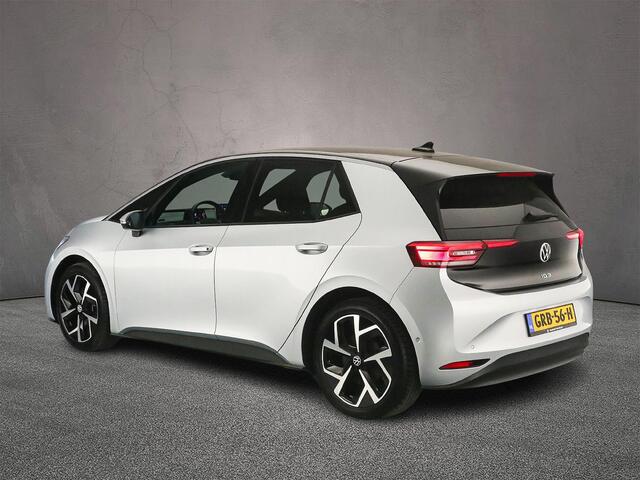 Volkswagen ID.3 Pro 204pk Automaat Adaptive cruise control, 360 camera, LED matrix koplampen, Stoelverwarming, Achteruitrijcamera, Stuurwiel verwarmd, Navigatie