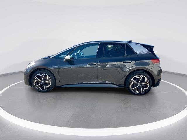 Volkswagen ID.3 First Plus 58 kWh / 204pk · Navigatie · Apple/Android · Stoelverwarming · Camera + Parkeersensoren