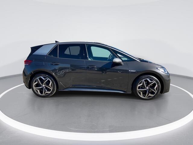 Volkswagen ID.3 First Plus 58 kWh / 204pk · Navigatie · Apple/Android · Stoelverwarming · Camera + Parkeersensoren