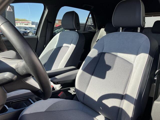 Volkswagen ID.3 First Plus 58 kWh / 204pk · Navigatie · Apple/Android · Stoelverwarming · Camera + Parkeersensoren