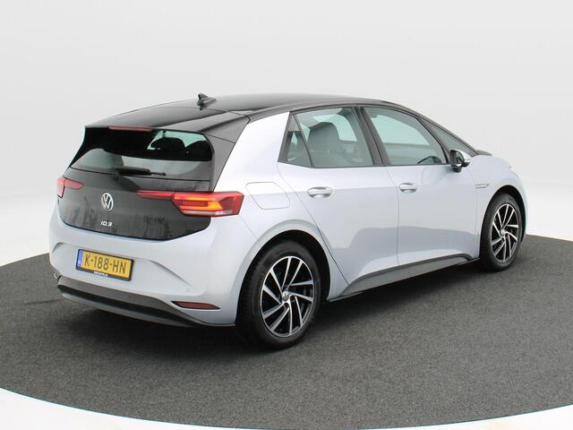 Volkswagen ID.3 Life 58 kWh | Parkeersensoren | Stoel/Stuurverwarming | Navigatie | CarPlay | 18 inch
