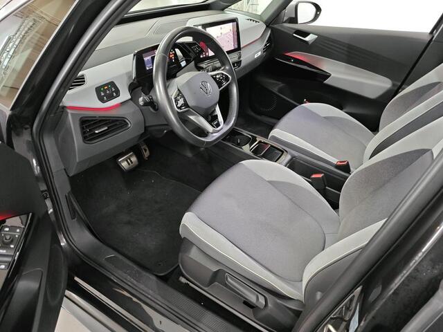 Volkswagen ID.3 First Plus 58 kWh 204 PK | Navigatie | 19" Lm velgen | Parkeercamera |