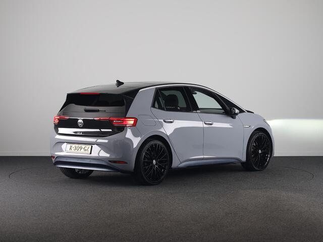 Volkswagen ID.3 First Max 58 kWh 204 PK | SoH 90,95 % | Navigatie | Camera | Panoramadak | Head-up Display |20 Inch | Erco Eleke sloel bestuurder |