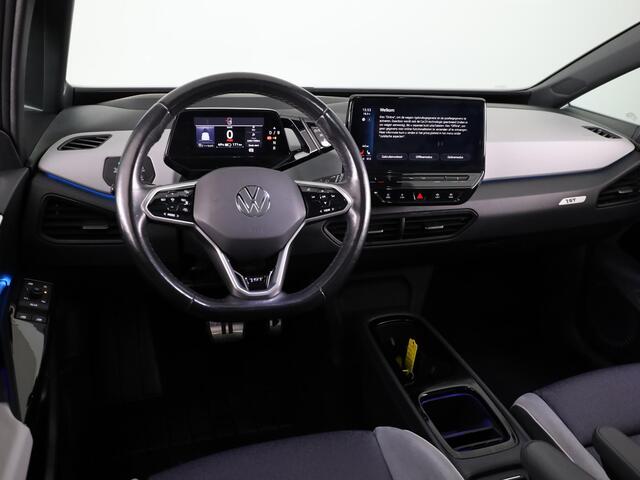 Volkswagen ID.3 First Max 58 kWh 204 PK | SoH 90,95 % | Navigatie | Camera | Panoramadak | Head-up Display |20 Inch | Erco Eleke sloel bestuurder |