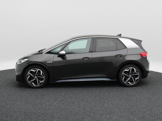 Volkswagen ID.3 First Plus 58 kWh Stoel/Stuur Verwarming | Camera | Adaptive Cruise | CarPlay | Matrix LED | 19 Inch | 97.213 Km !!