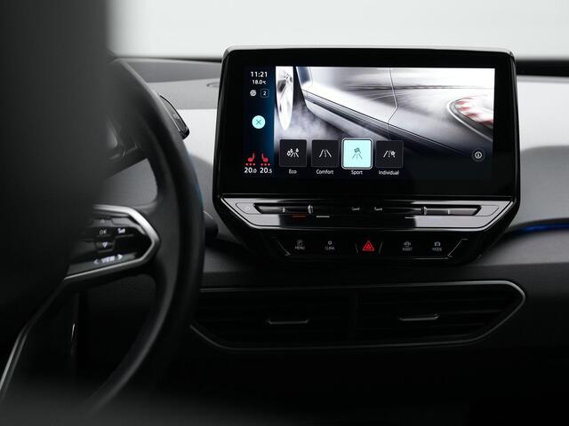 Volkswagen ID.3 Pro S 77 kWh 204 pk | IQ. Light | Head-Up Display | Achteruitrijcamera | Elektrische stoelen | Adaptive Cruise | Stuur-/stoelverwarming | Keyless Entry