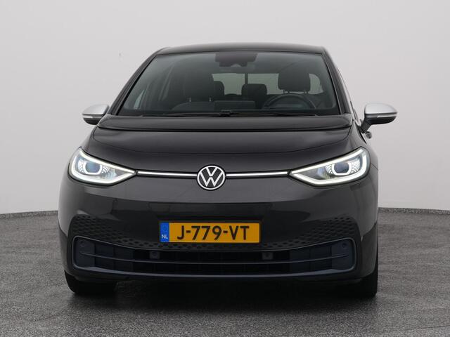 Volkswagen ID.3 First Plus 58 kWh | CAMERA | ADAPTIVE | STOEL- EN STUURVERW. | TREKHAAK
