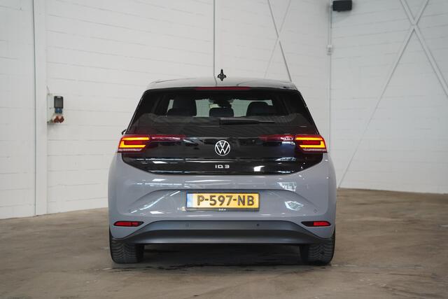 Volkswagen ID.3 First 58 kWh | SOH 88% | Stoel- & Stuurverwarming | Apple Carplay | PDC | Ambienteverlichting |