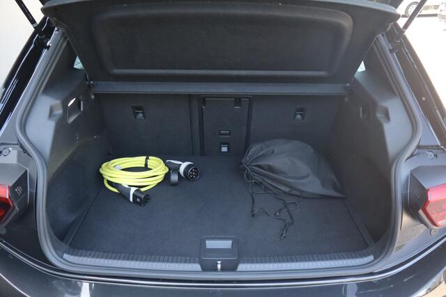 Volkswagen ID.3 Pro 58 kWh NL-Auto!! Apple car-Play I 360 Camera I Memory seats