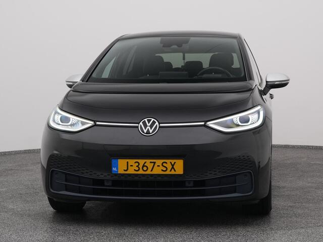 Volkswagen ID.3 First Plus 58 kWh | CAMERA | ADAPTIVE | STOEL- EN STUURVERW. | TREKHAAK
