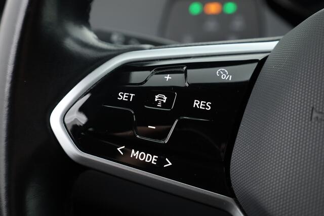 Volkswagen ID.3 First 58 kWh | SOH 92% | Navi | Stoel- Stuurverw. | Adapt. Cruise | Apple CarPlay | PDC
